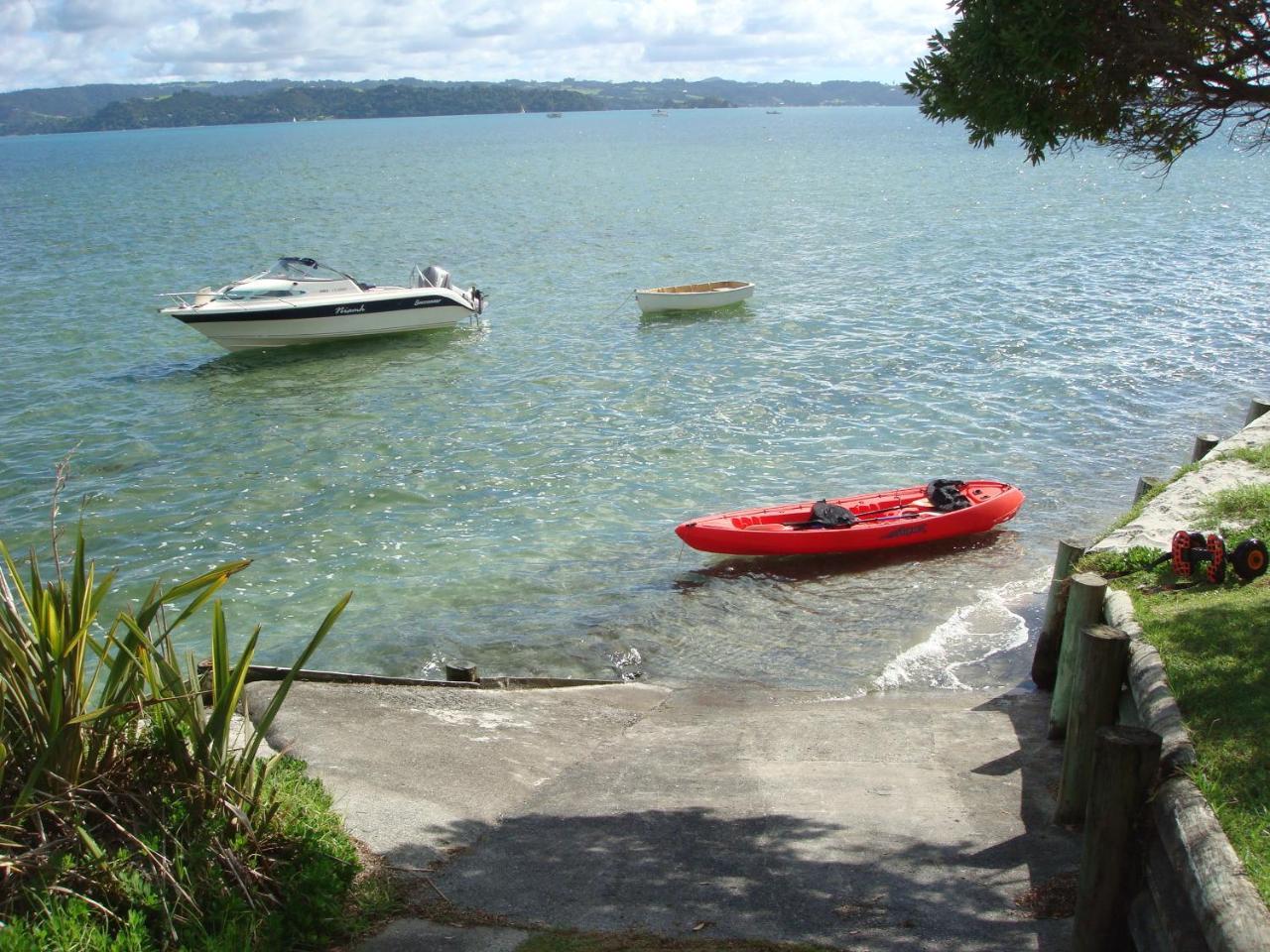 Appartement Harbourside Getaway à One Tree Point Extérieur photo